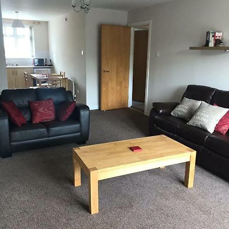 Newry City Centre Apartment Екстер'єр фото