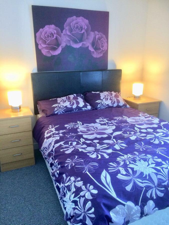 Newry City Centre Apartment Екстер'єр фото