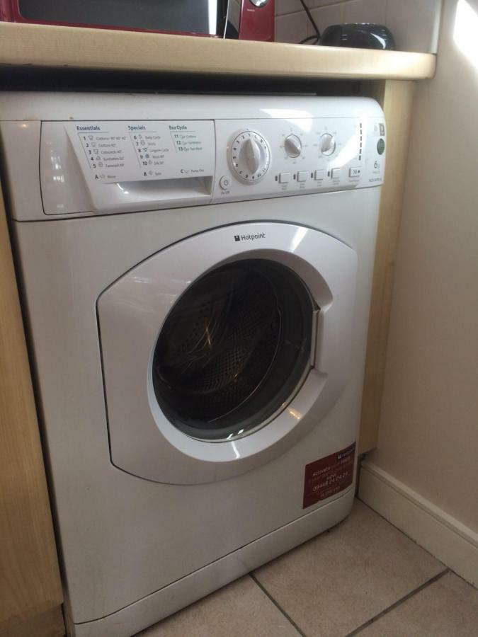 Newry City Centre Apartment Екстер'єр фото